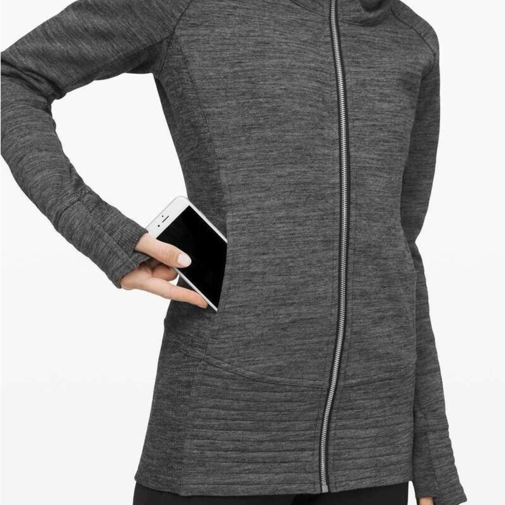 Lululemon Radiant Jacket size 8 - Picture 12 of 13